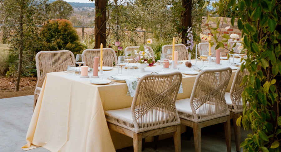 A Slim Aarons-Inspired Poolside Wedding