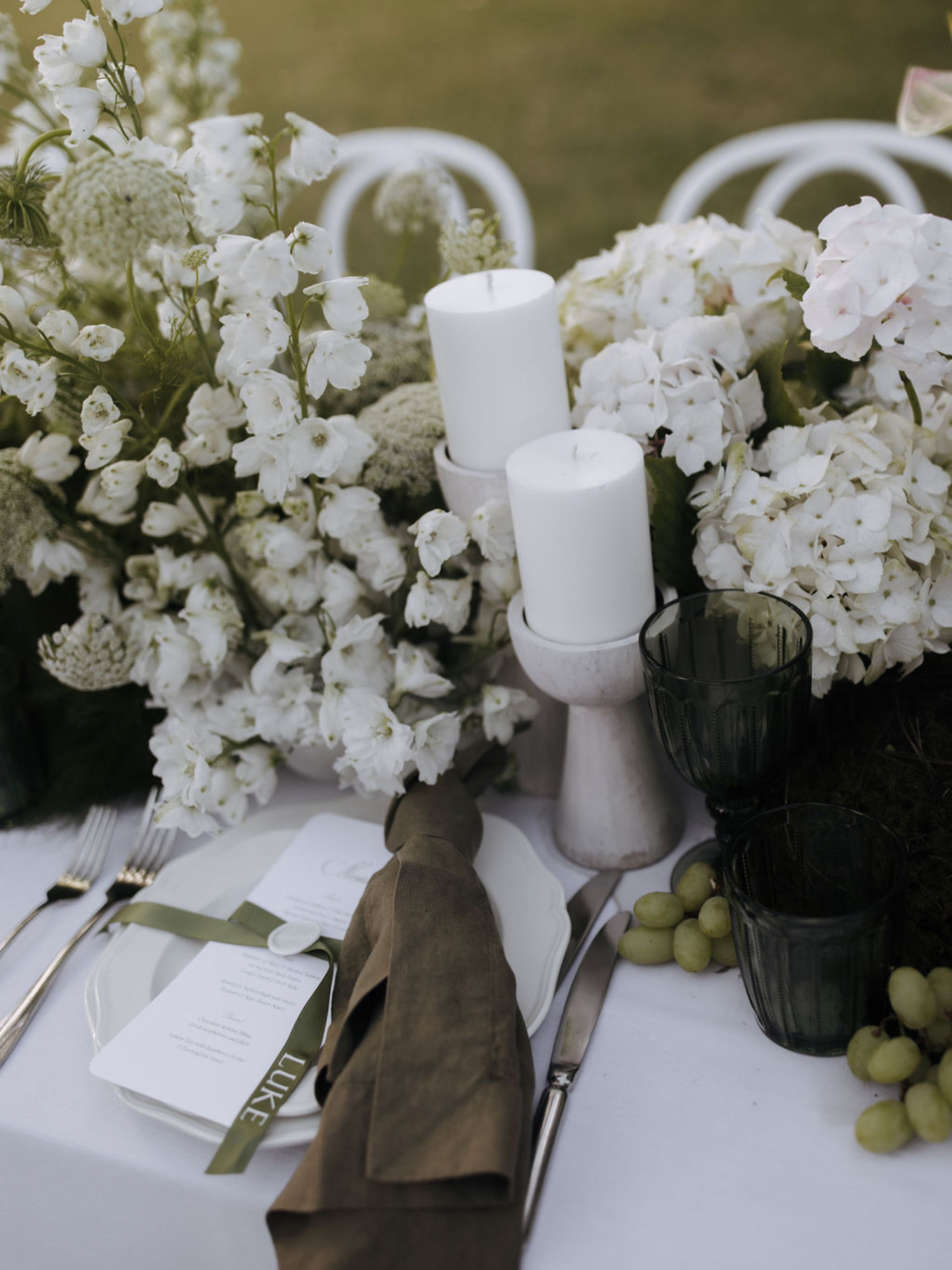 Whitewash Medium Ivy Wooden Pillar Holder