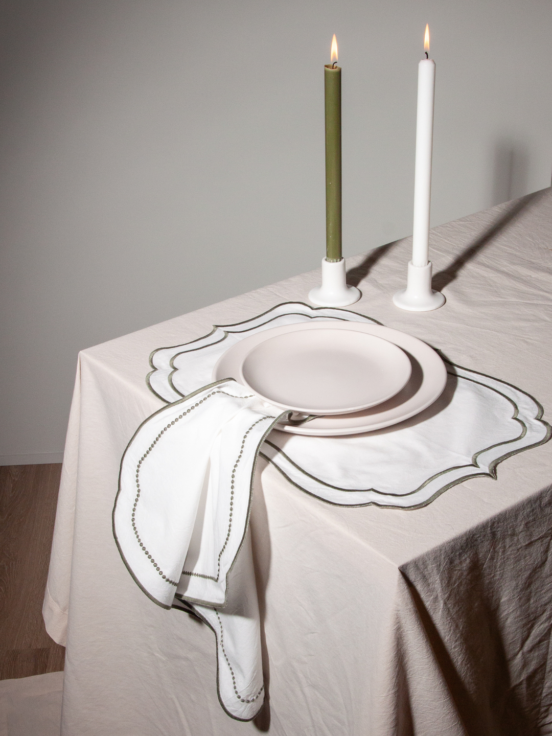 Meringue & Thyme Organic Cotton Napkin with Embroidered Dots