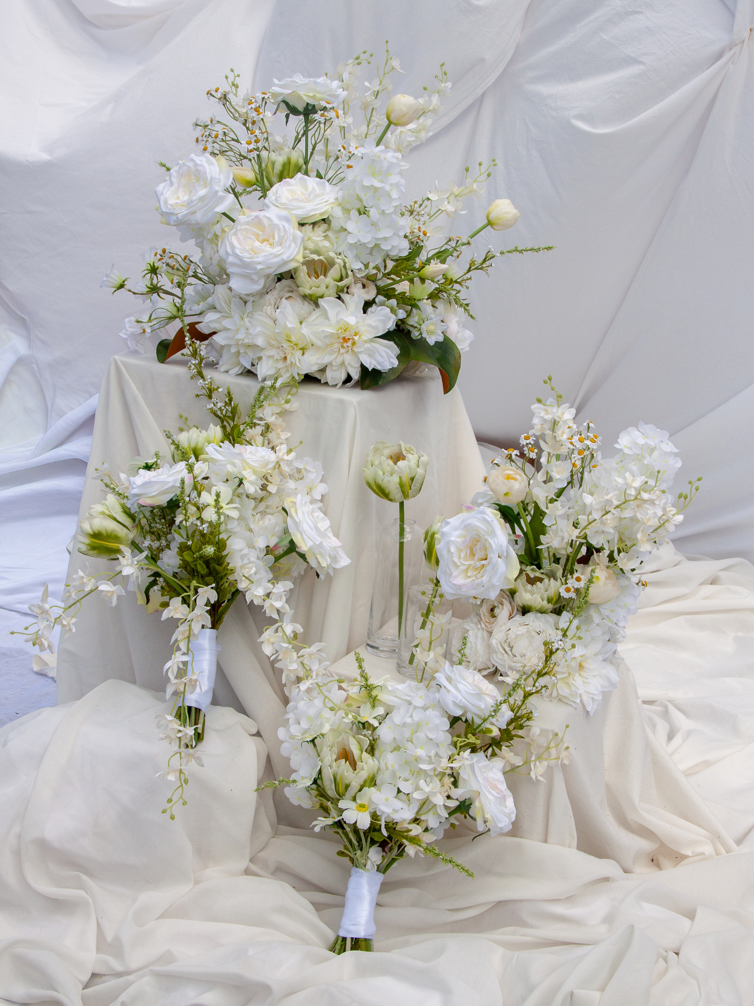 White Dendrobium & Rose Cloud - Small