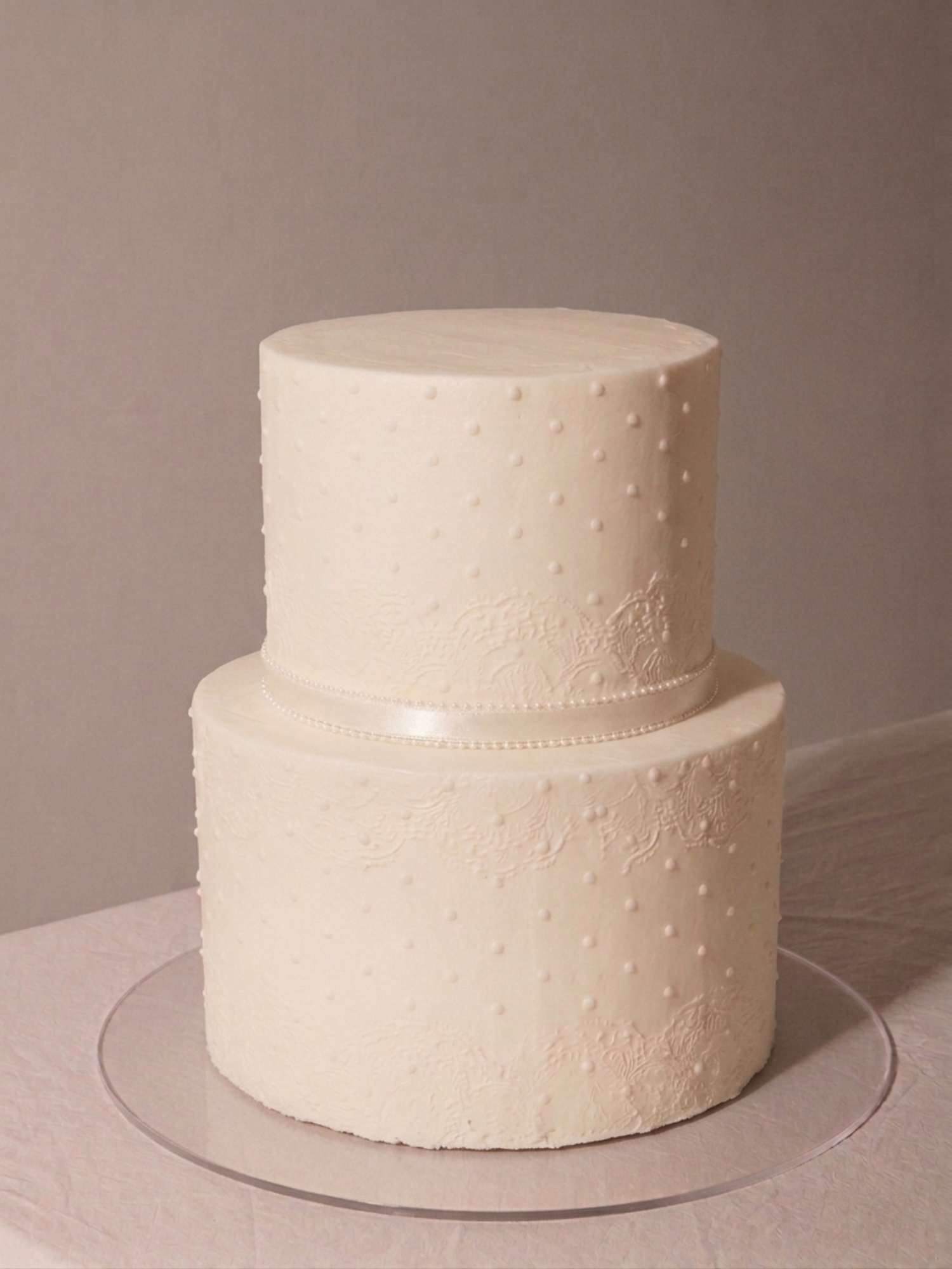 40cm Clear Acrylic Cake Stand & Display Board