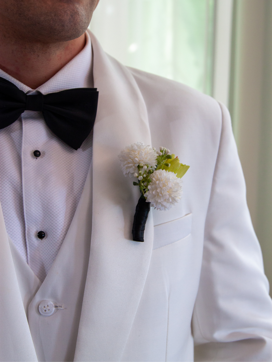 Green & White Garden Wedding Buttonhole Pack of 1