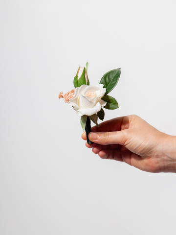 Vintage European Wedding Buttonhole Pack of 1