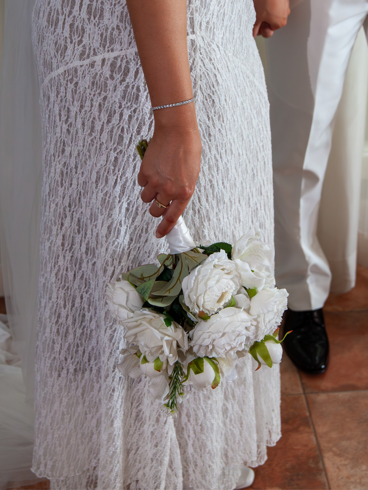 Classic White Wedding Bouquet - Small Pack of 1