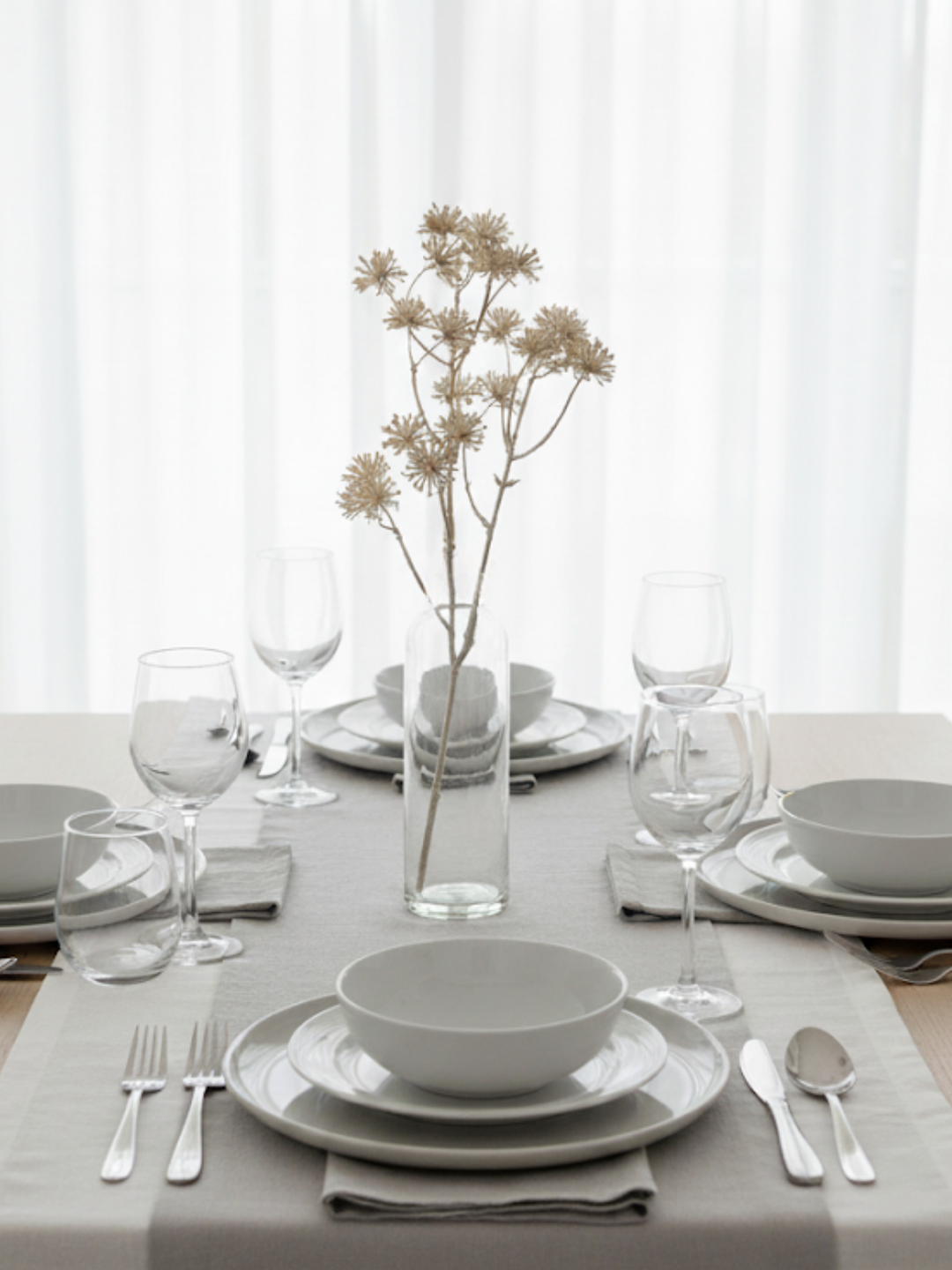 Aralia Metallic Spray Pack of 1