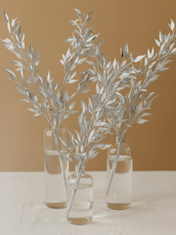 Ruscus Silver Metallic Spray Pack of 1