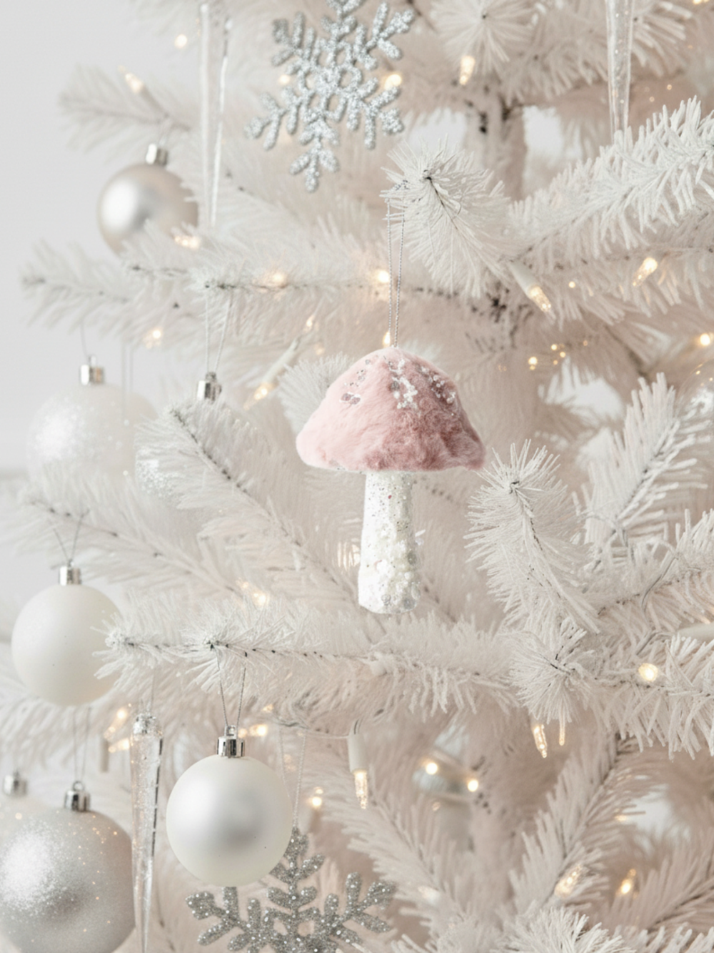 Ornament Mushroom Glitter Pack of 1