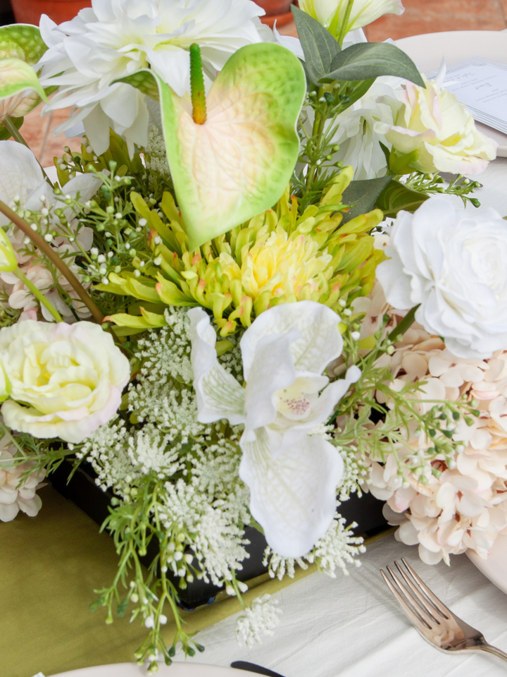 Green Chrysanthemums - disbuds - 75cm Pack of 1