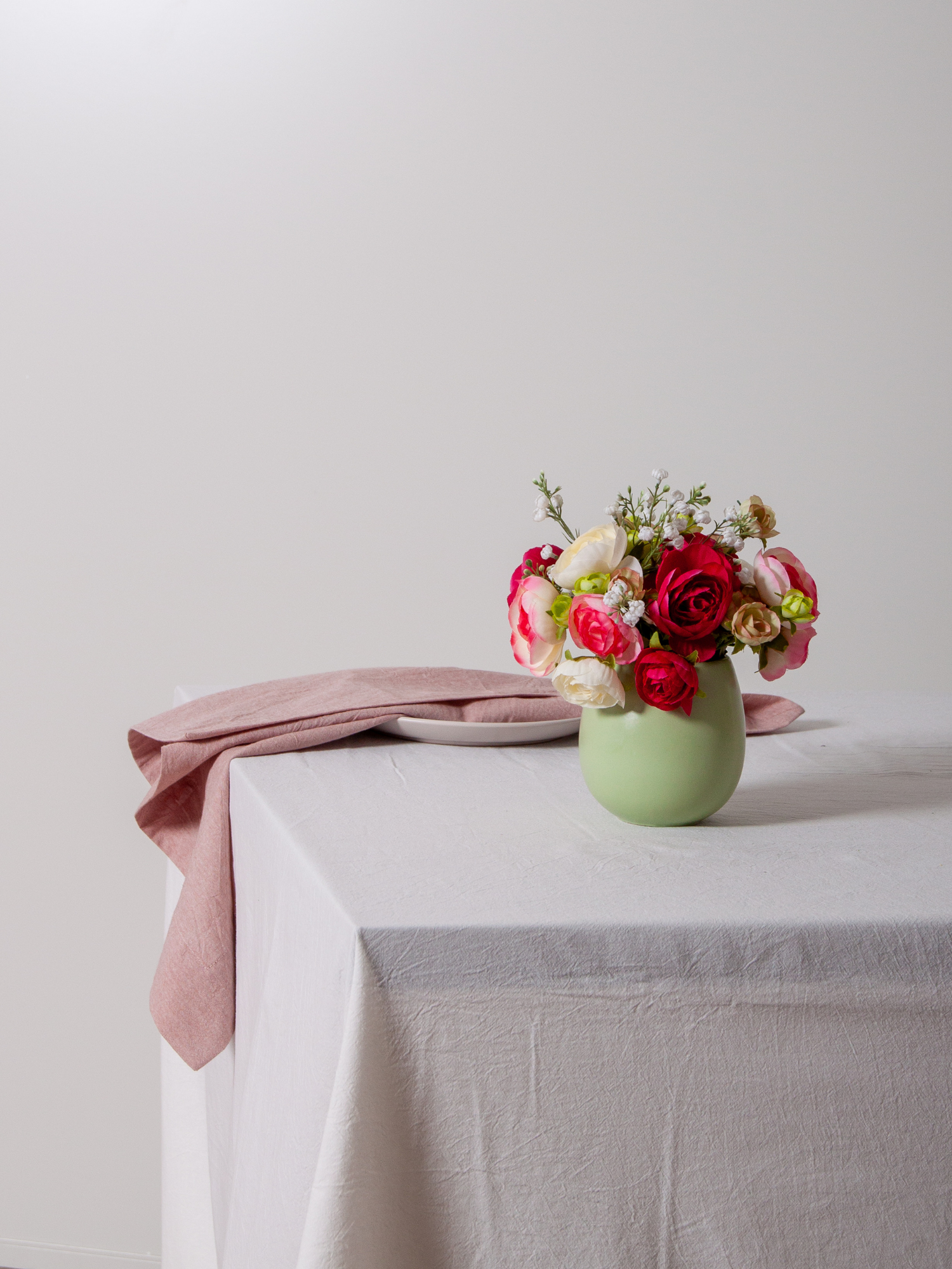 Pistachio Poppy Bud Vase Pack of 1