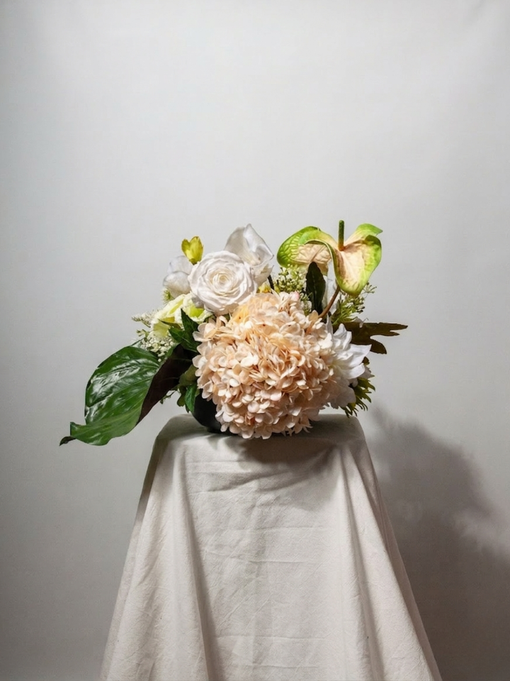 Green & White Garden Wedding Cloud - Medium