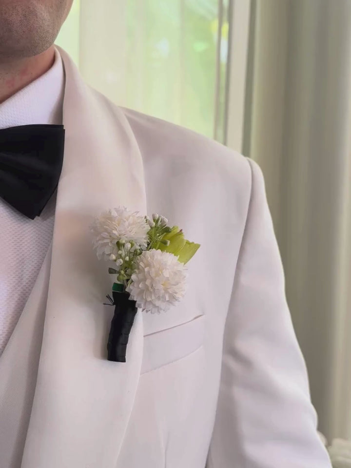 Green & White Garden Wedding Buttonhole